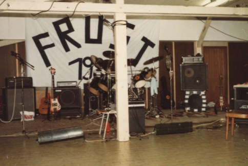 19821100-Frust-MTG01